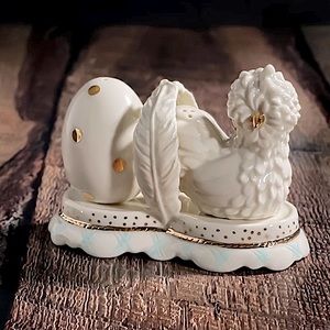 NWT GLITTER VILLE DOLLY POILET PORCELAIN CHICKEN SALT PEPPER SHAKER EGG SPRING